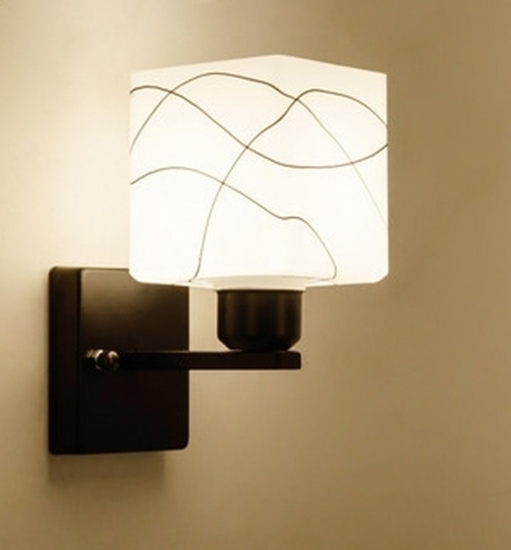 Những ưu điểm tuyệt vời của đèn ngủ treo tường hiện đại